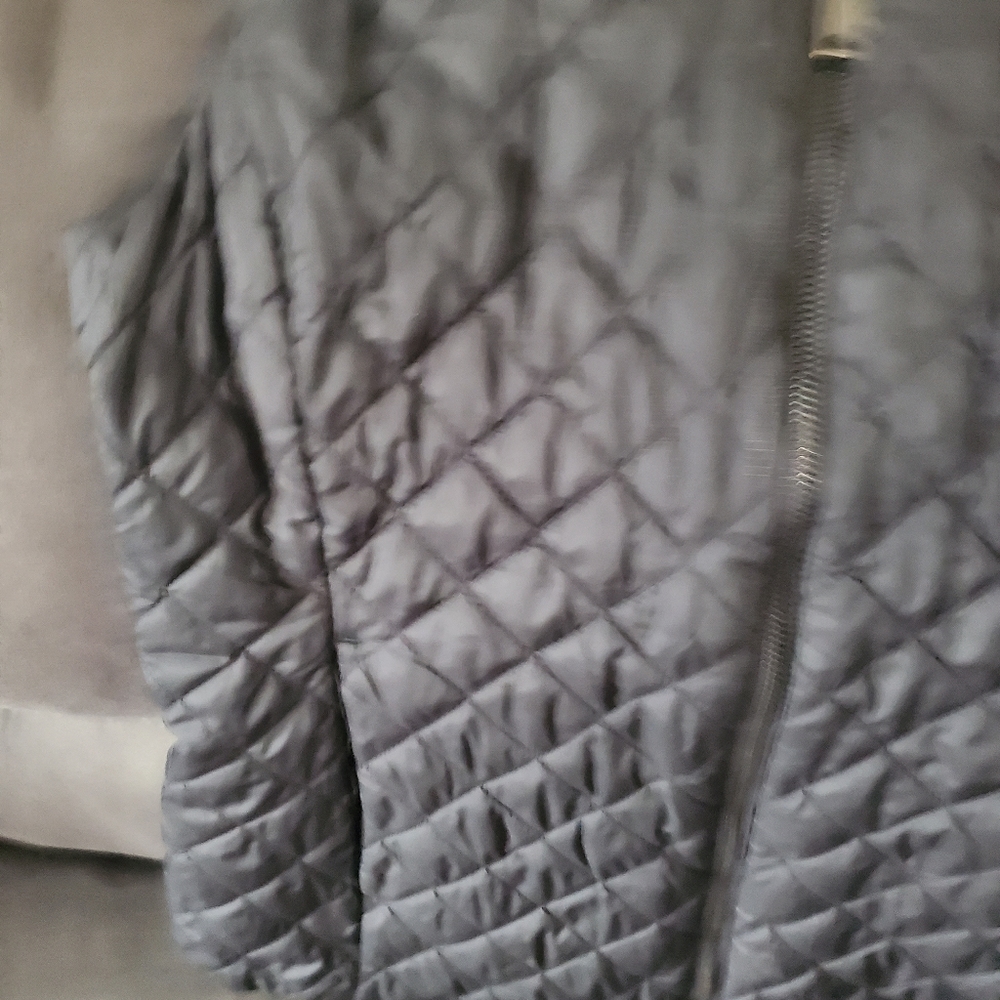 LADIES VEST - Picture 3 of 7